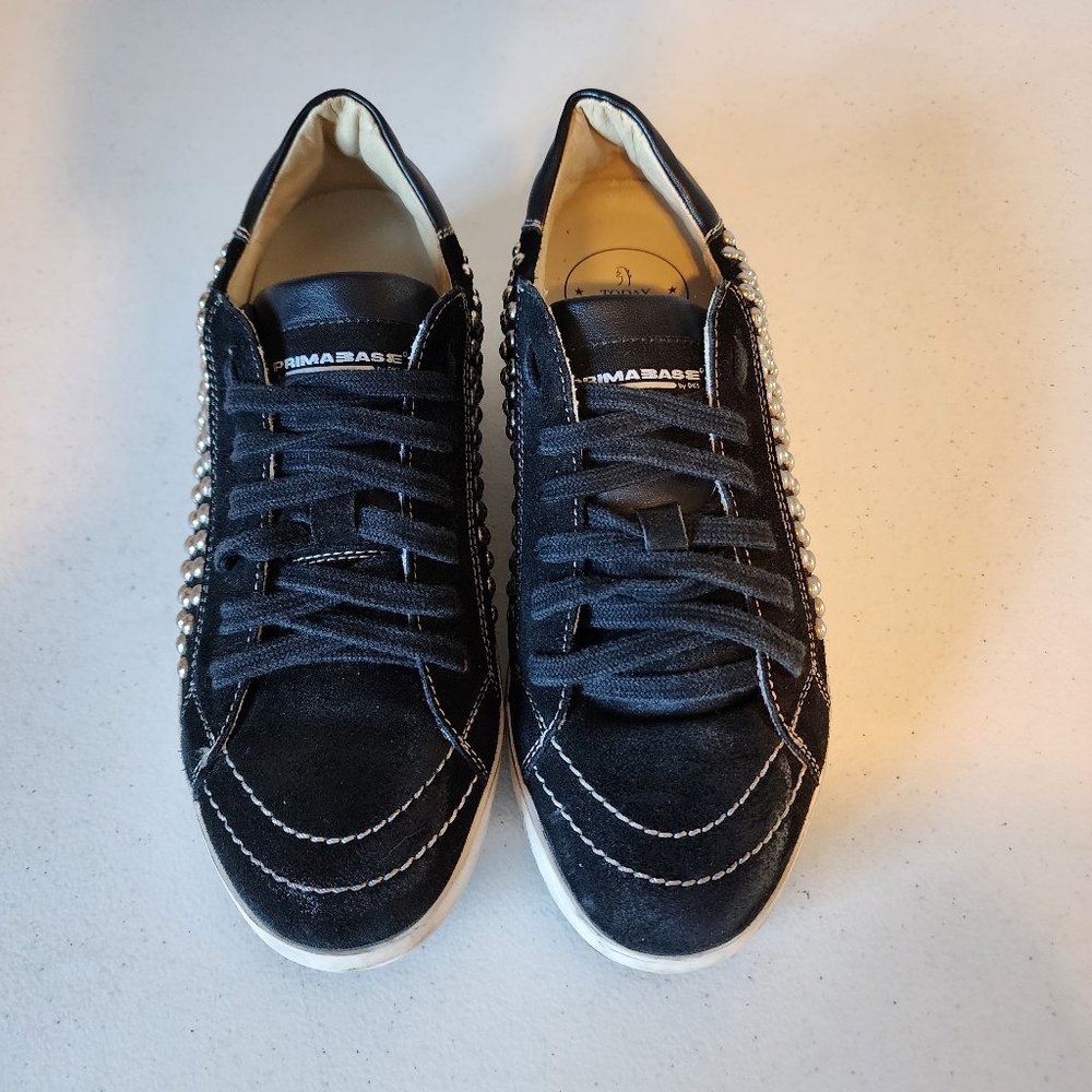 PrimaBase Sneakers "EUC" - Picture 3 of 16